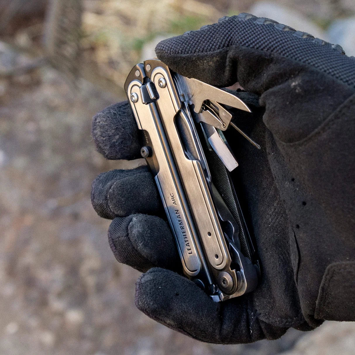 Ferramenta Multifunções LEATHERMAN ARC®