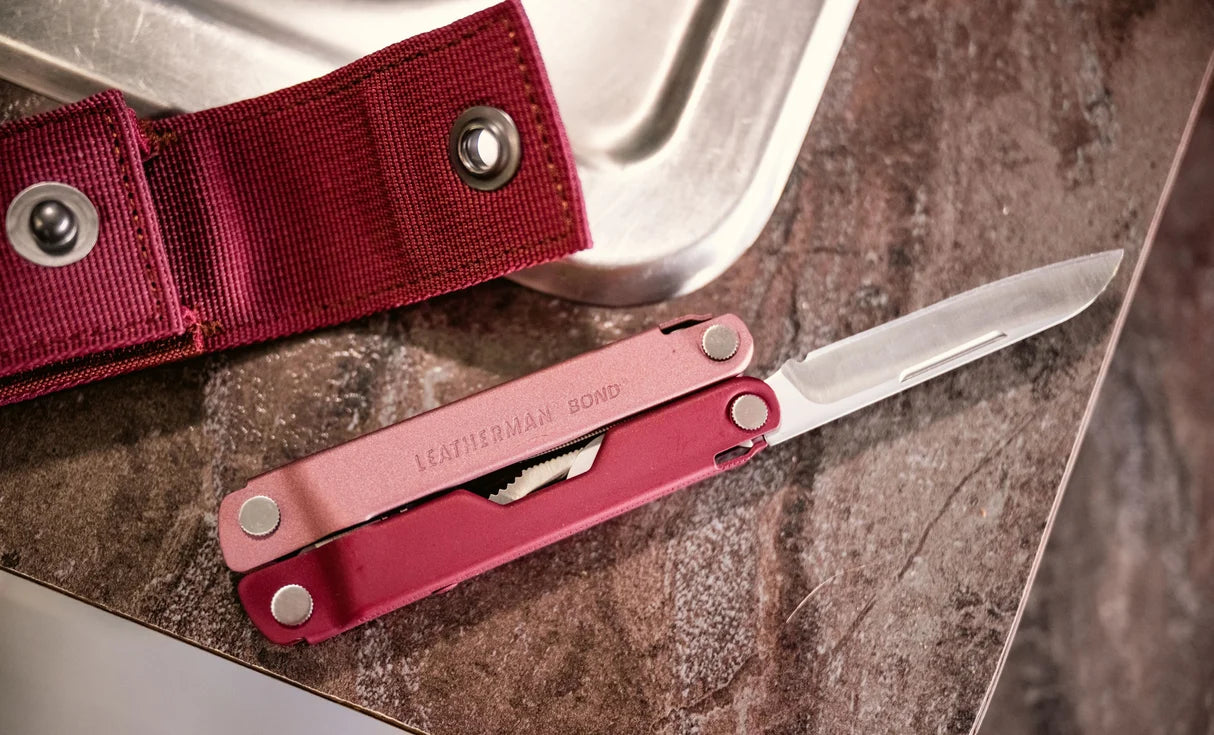 Ferramenta Multifunções LEATHERMAN BOND®