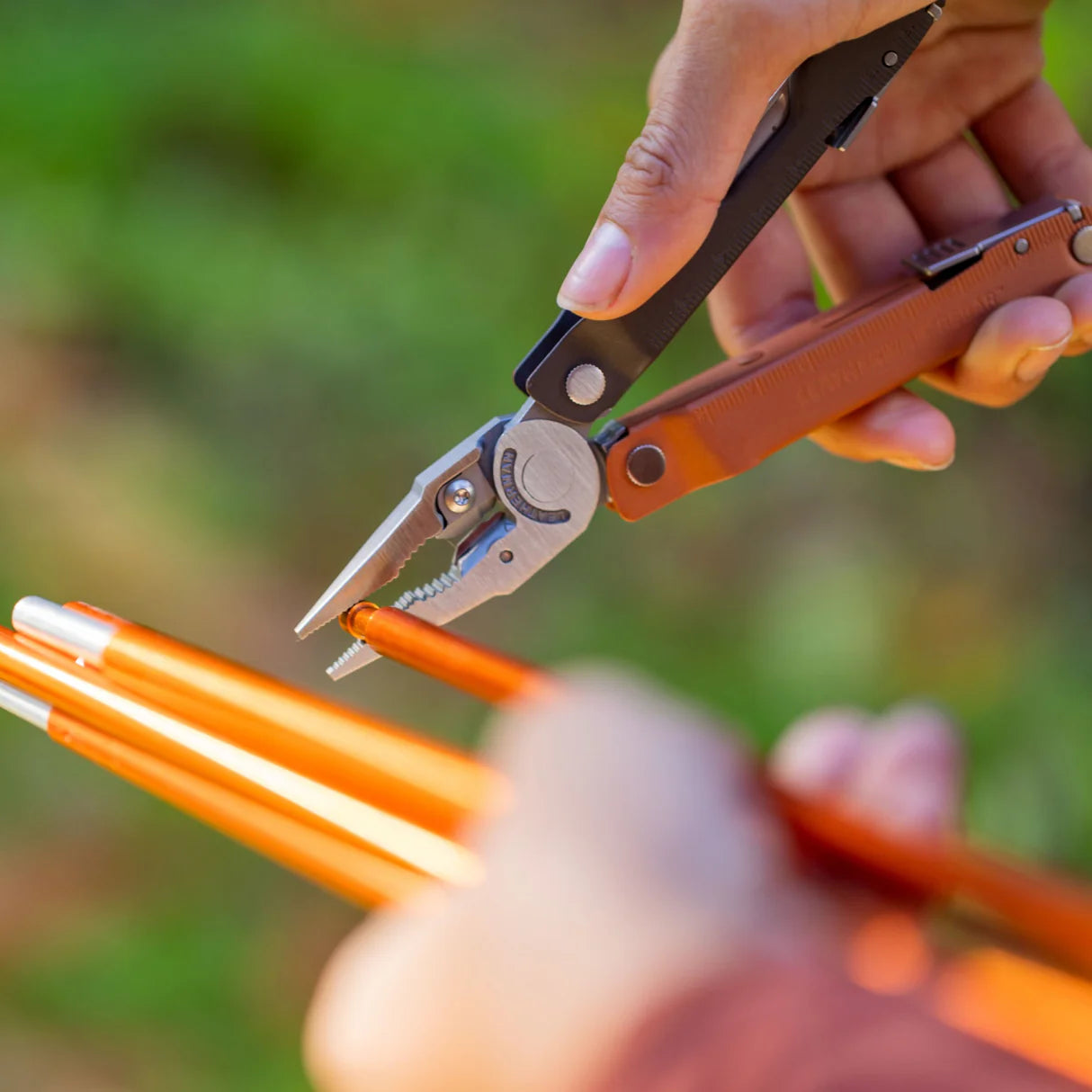 Ferramenta Multifunções LEATHERMAN REBAR®